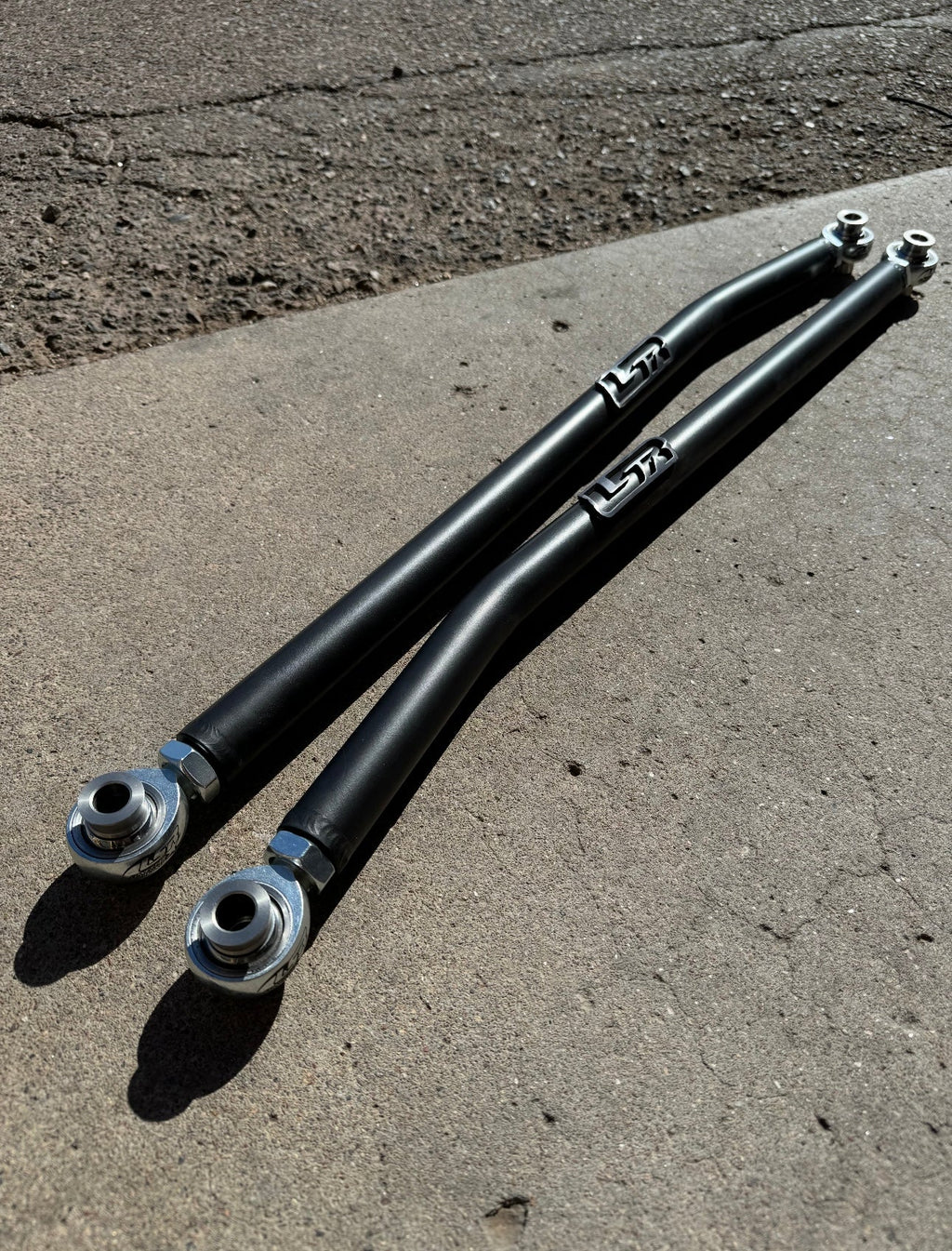 Can-Am Maverick R High Clearance Lower Radius Rods
